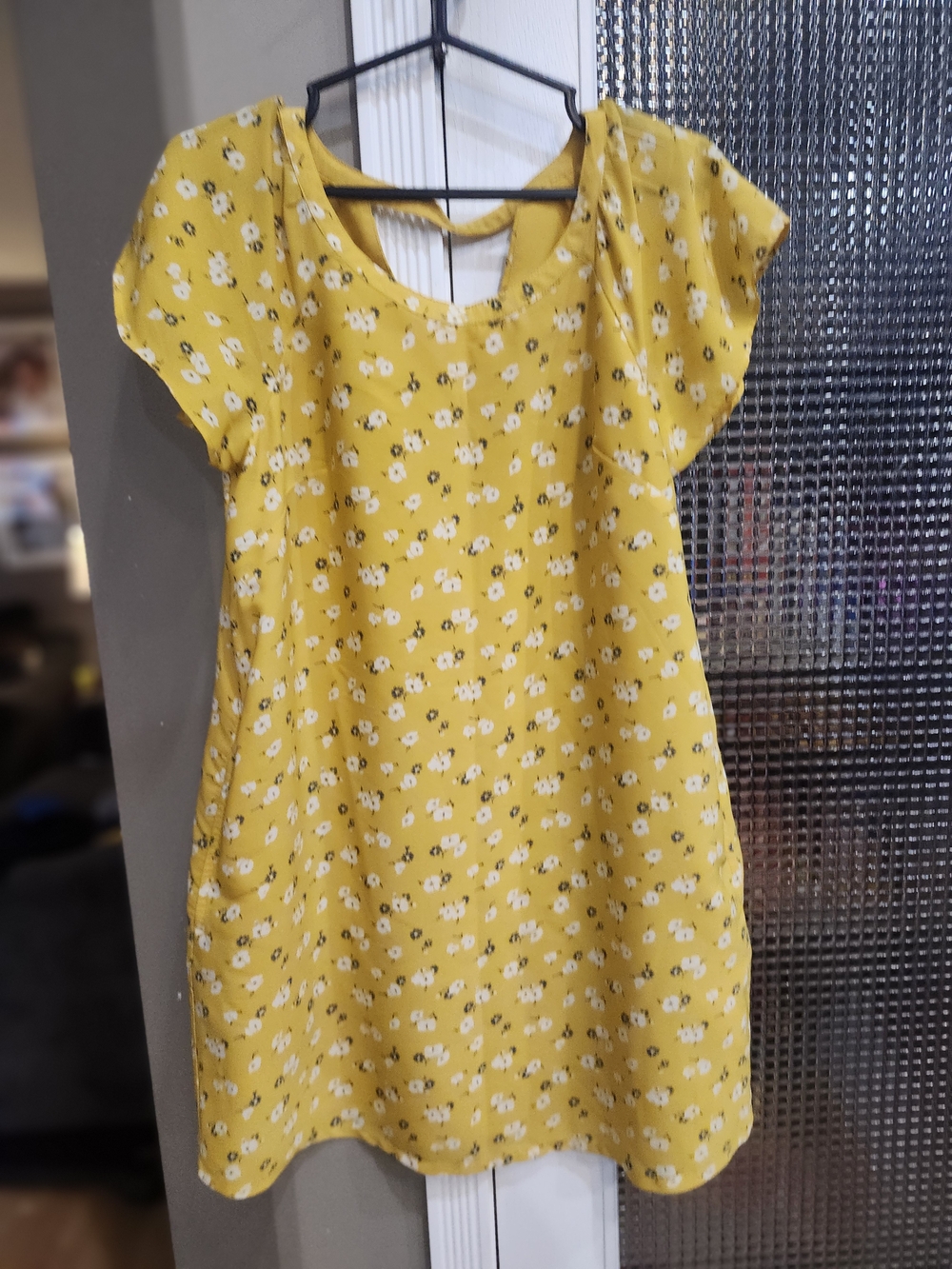 Abercrombie & Fitch Yellow Floral Womens' Casual Dress